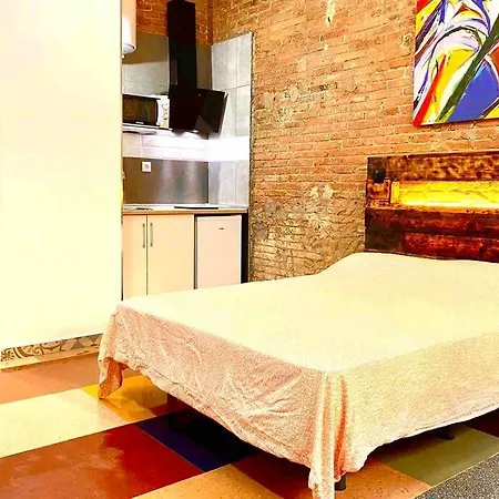 Estudio Nuevo! Al Lado Del Metro L1 L4 L5 *