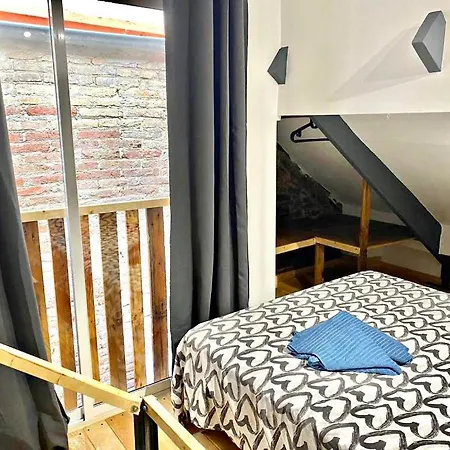 Estudio Nuevo! Al Lado Del Metro L1 L4 L5 Appartamento