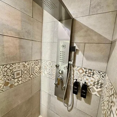 Estudio Nuevo! Al Lado Del Metro L1 L4 L5 Apartamento Barcelona