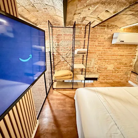 Estudio Nuevo! Al Lado Del Metro L1 L4 L5 Apartamento