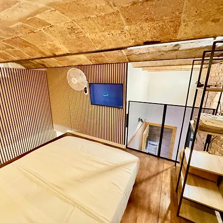 Estudio Nuevo! Al Lado Del Metro L1 L4 L5 Appartamento Barcellona