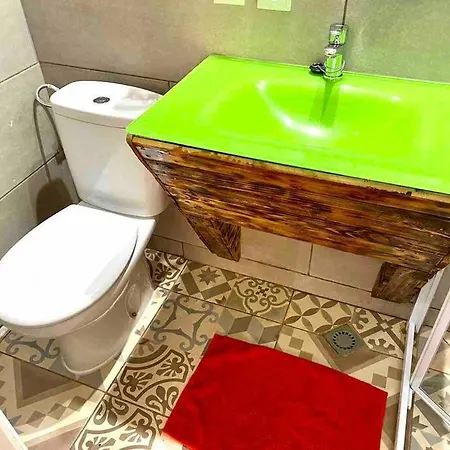 Estudio Nuevo! Al Lado Del Metro L1 L4 L5 *